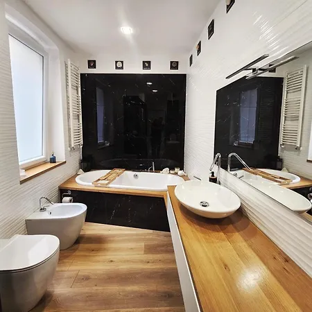 Mare E Monti בית הארחה ג'נובה