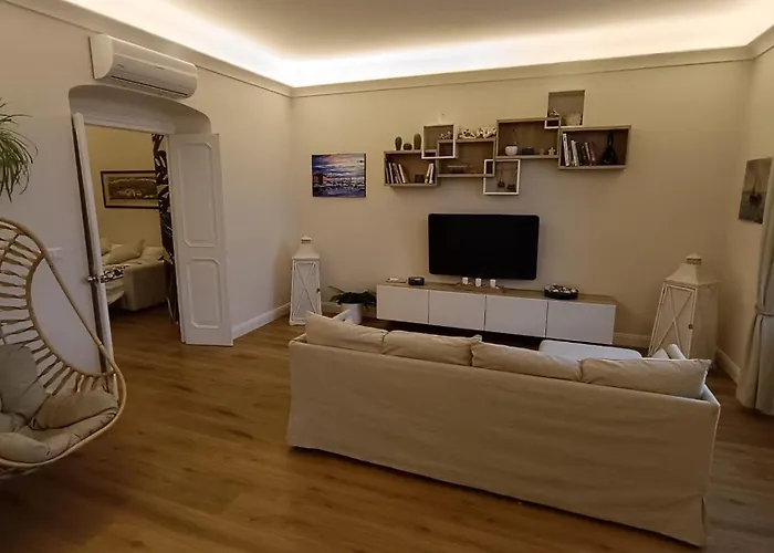 Mare E Monti 게스트하우스 4*